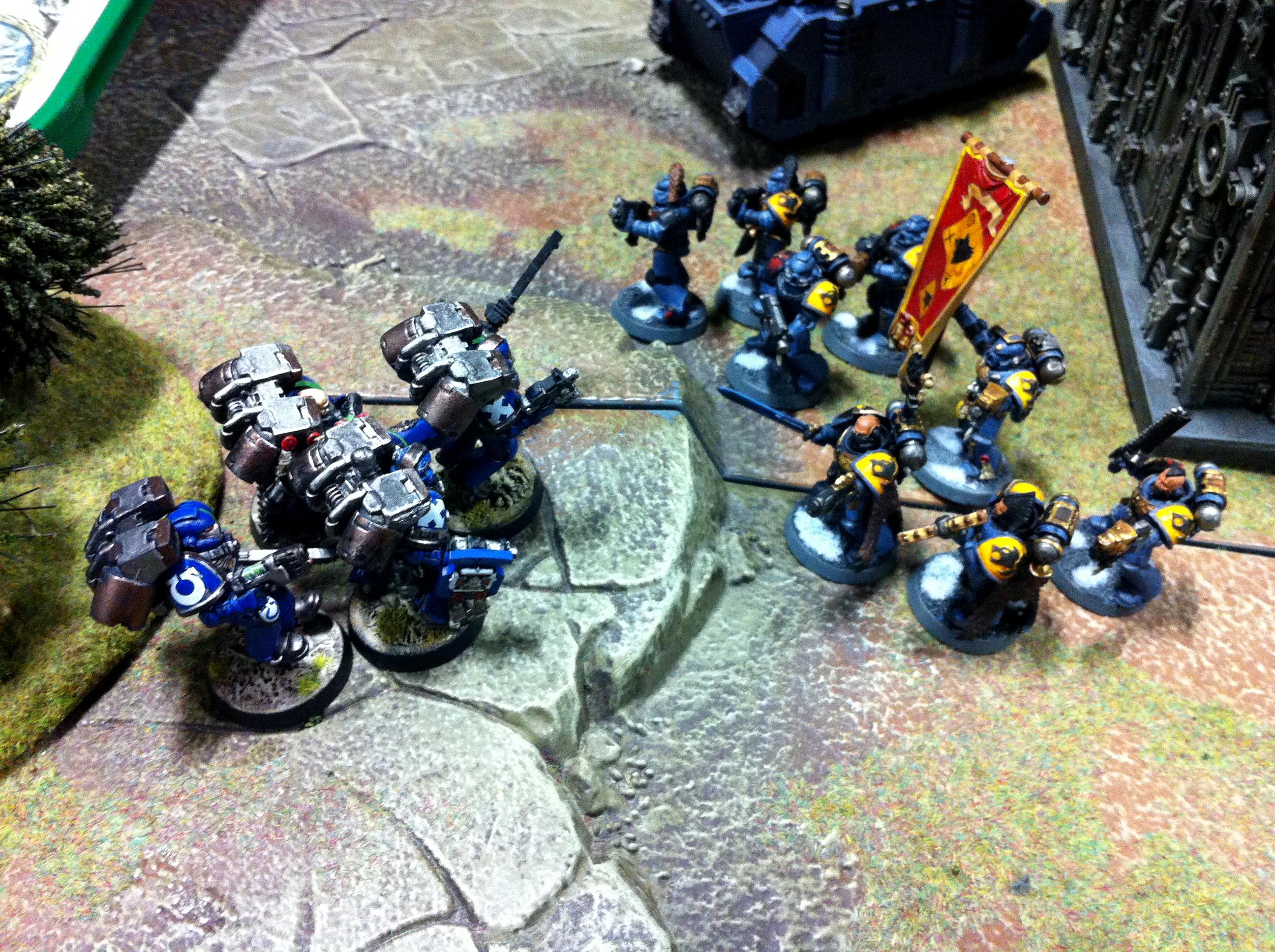 Battle Brothers, Warhammer World Gallery DakkaDakka